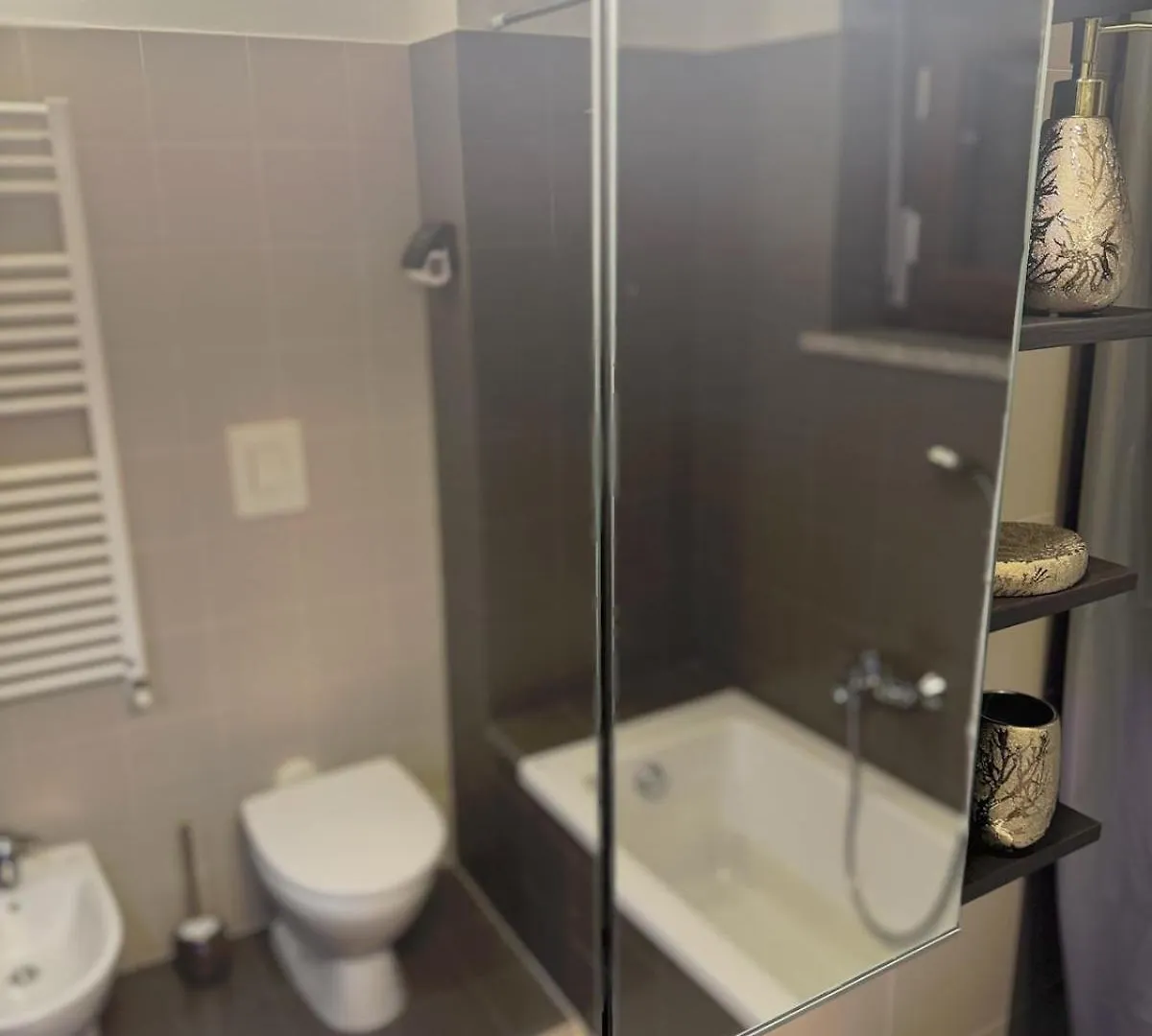 Pidan Serene Heaven Mailand Apartment